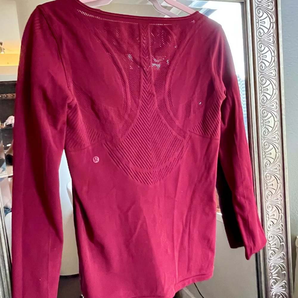 Lululemon Athletica Active Top Women’s Size 4